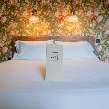 La Maison Rouge Chambéry Eksteriør bilde