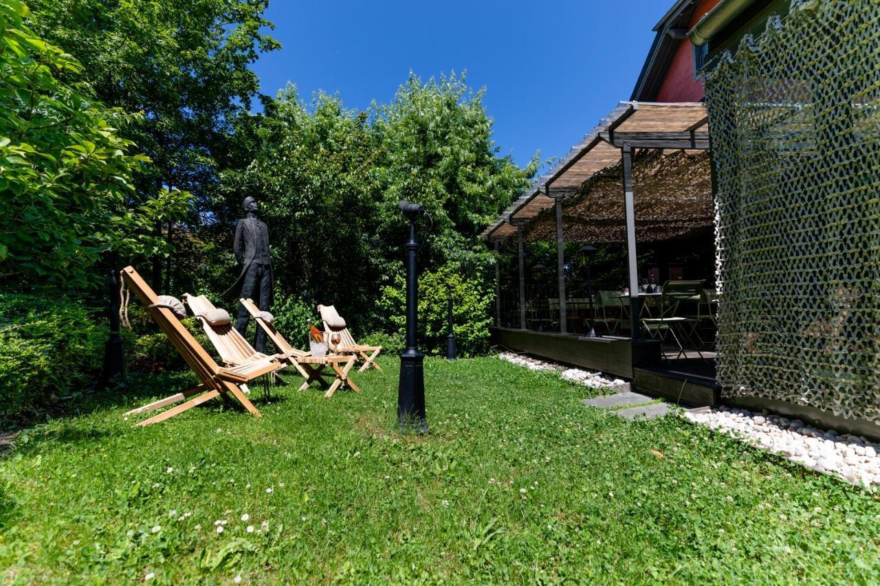 La Maison Rouge Chambéry Eksteriør bilde